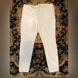 Old Navy Low Rise Rockstar White Jeans Distressed Size 14